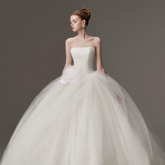Xmsli | French Princess Tubeless Wedding Dress with Simple Puff Skirt and Fantasy Floral Details, Ethereal Bride Gown with Gauze