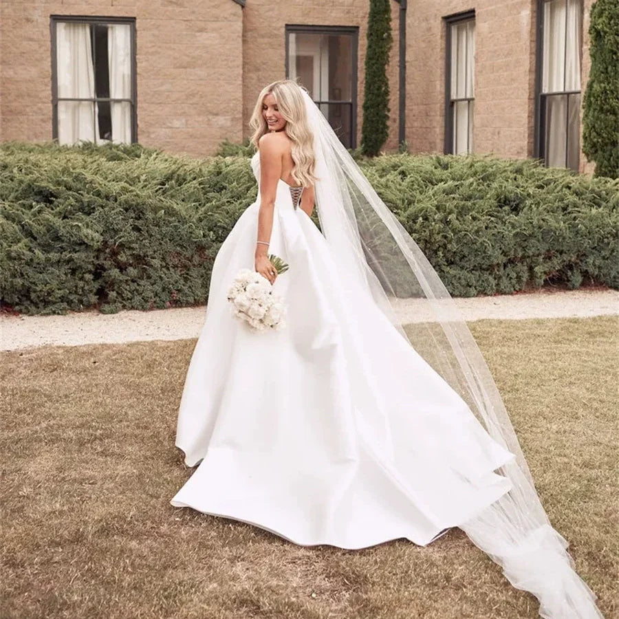 Xmsli | French Satin Tube Top Wedding Dress with High Slit, Slim Fit Super Fairy Bridal Gown for Travel Photography