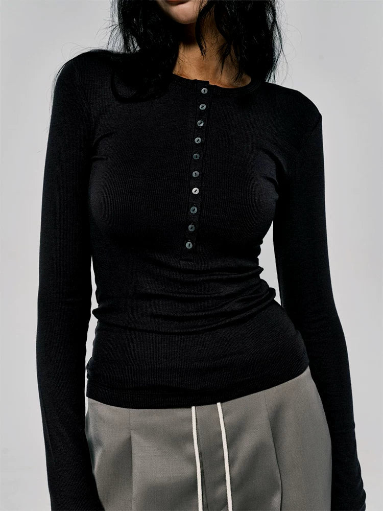 Xmsli | Shell Button Half-Open Collar Henley Shirt for Women - Slim Waist, Long-Sleeved Layered Top