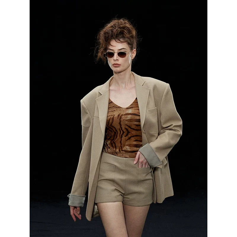 Xmsli | High-Waisted Waistless Suit Shorts for Women, Retro Style Casual Tailored Shorts