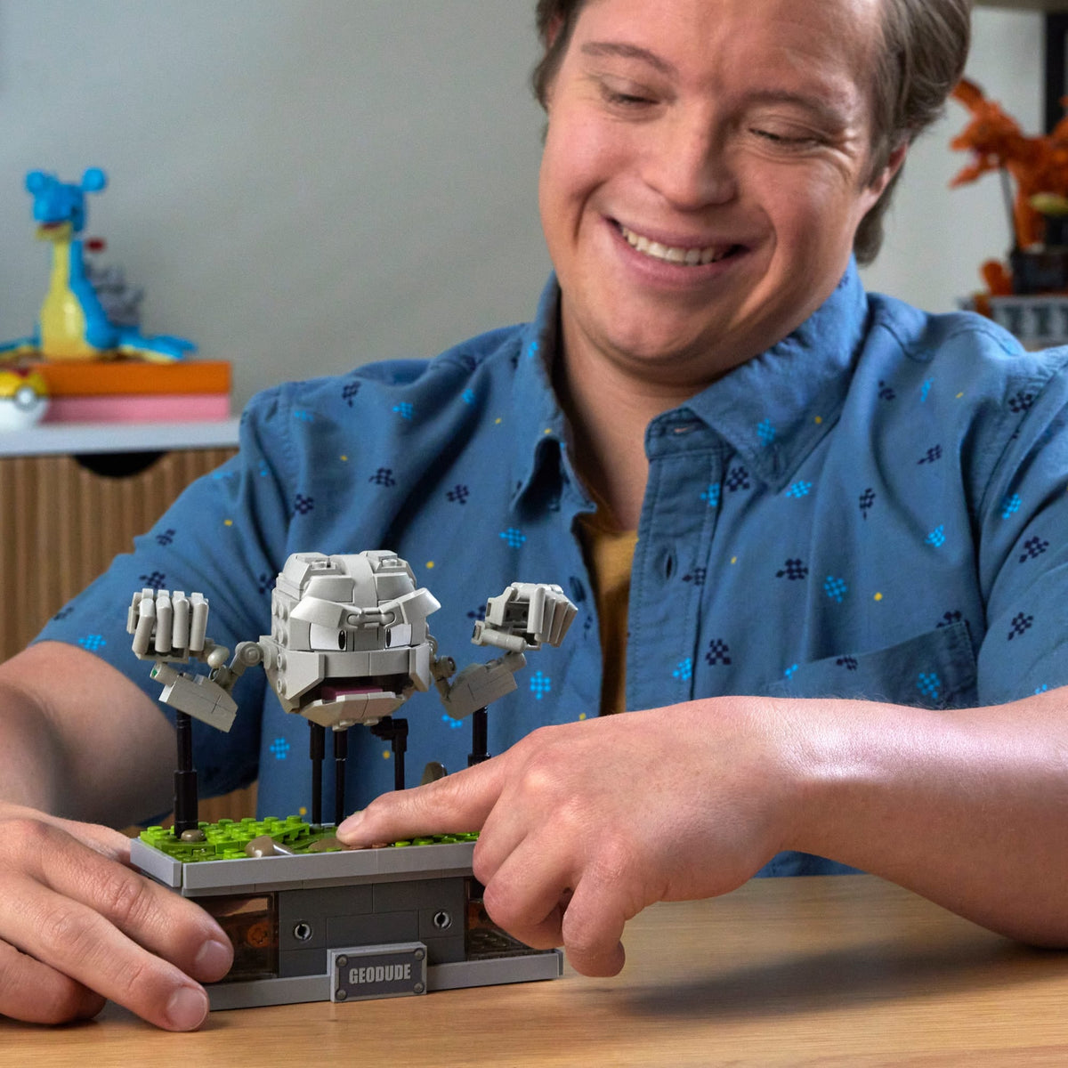 MEGA Pokémon Mini Motion Geodude Building Kit With Motion (354 Pieces) For Collectors